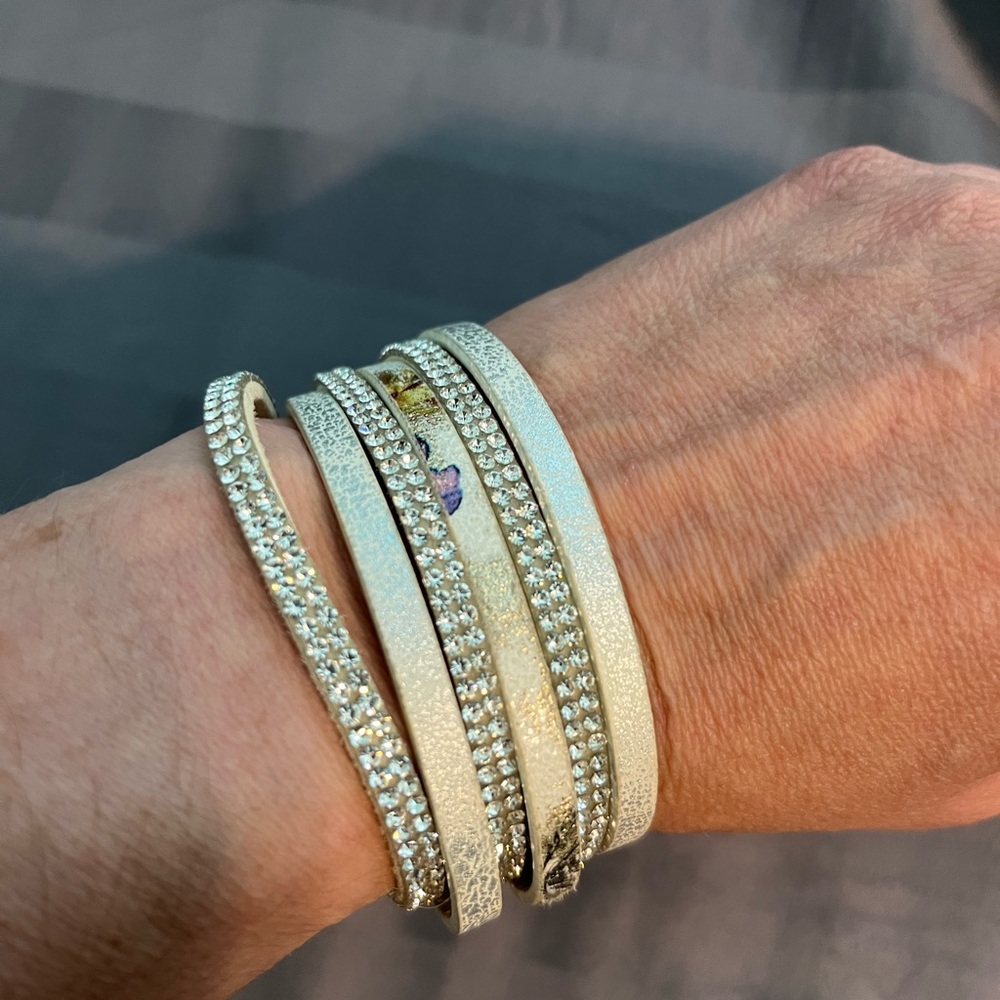 Magnetic bracelet